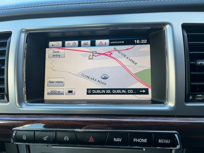 Jaguar XF 2015