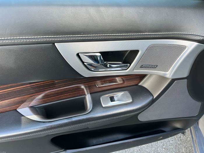 Jaguar XF 2015