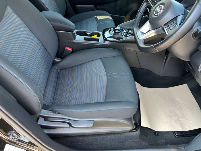 Nissan Leaf 2024