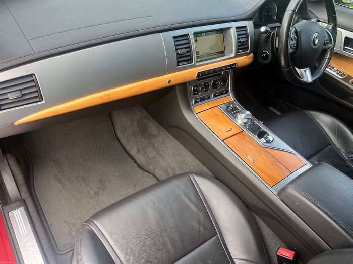 Jaguar XF 2014