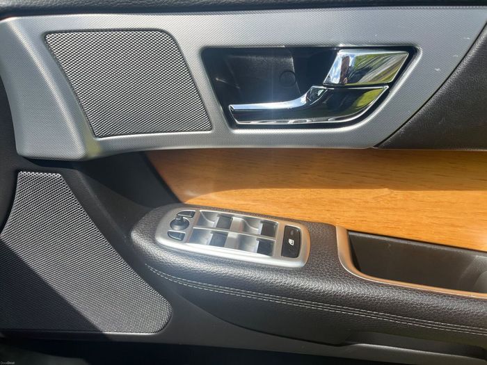 Jaguar XF 2014