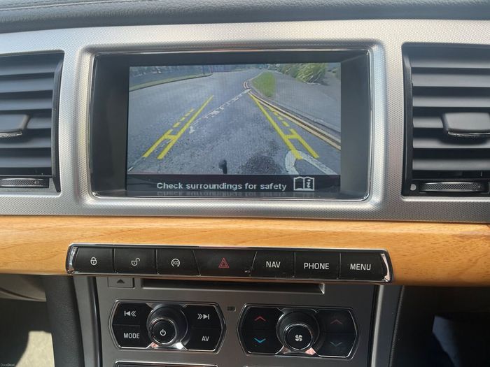 Jaguar XF 2014