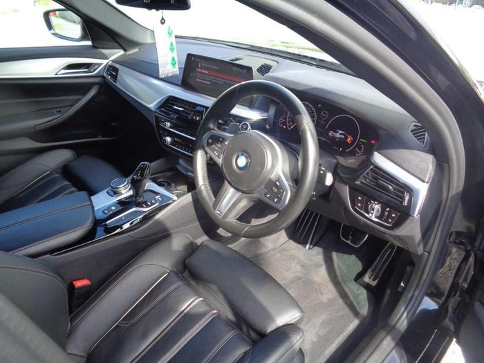 BMW 5 Series 2019