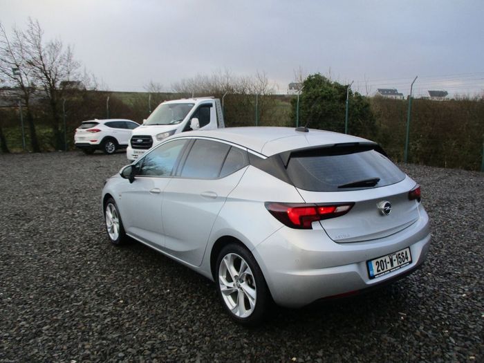 Opel Astra 2020