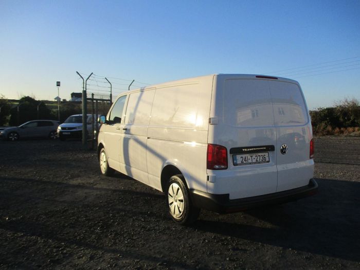 Volkswagen Transporter 2024