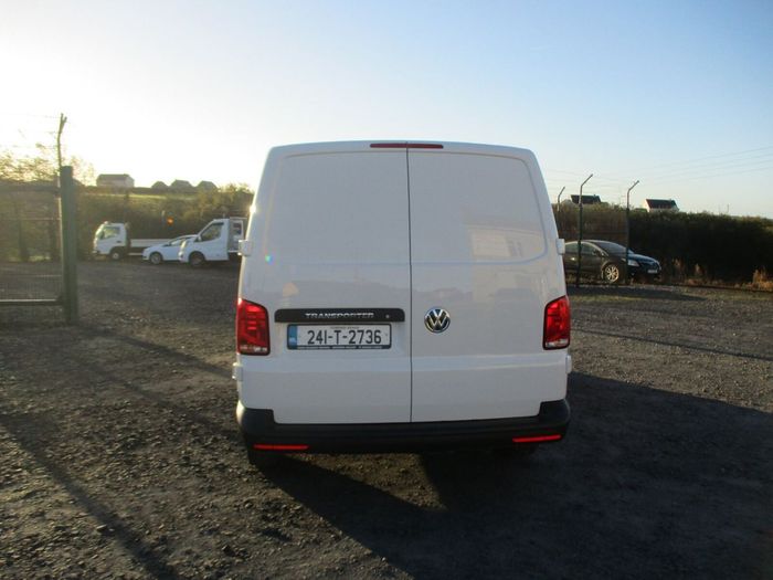 Volkswagen Transporter 2024