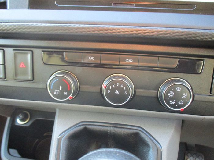 Volkswagen Transporter 2024