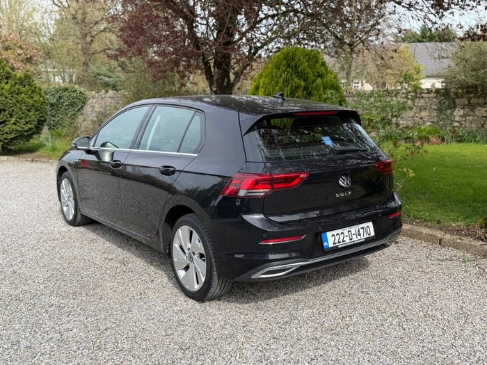 Volkswagen Golf 2022