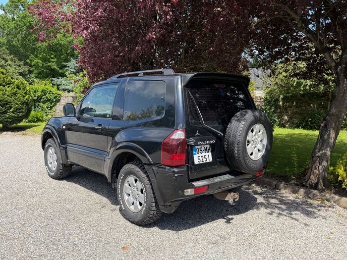Mitsubishi Pajero 2005