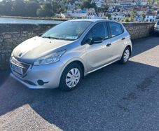 Peugeot 208 2012