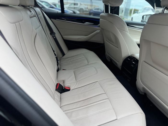 BMW 5 Series 2022