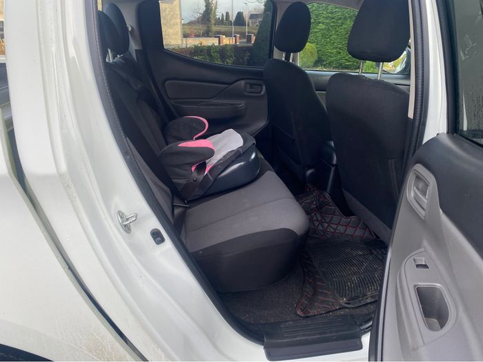 Mitsubishi L 200 2016