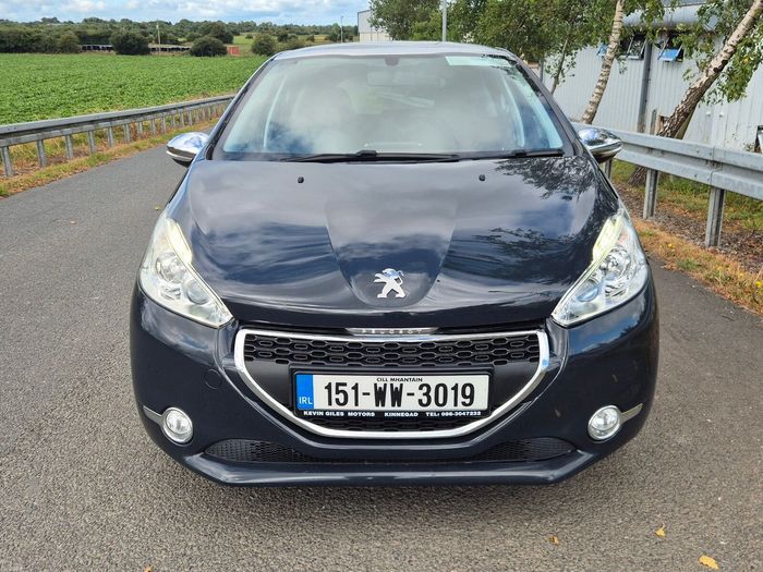 Peugeot 208 2015
