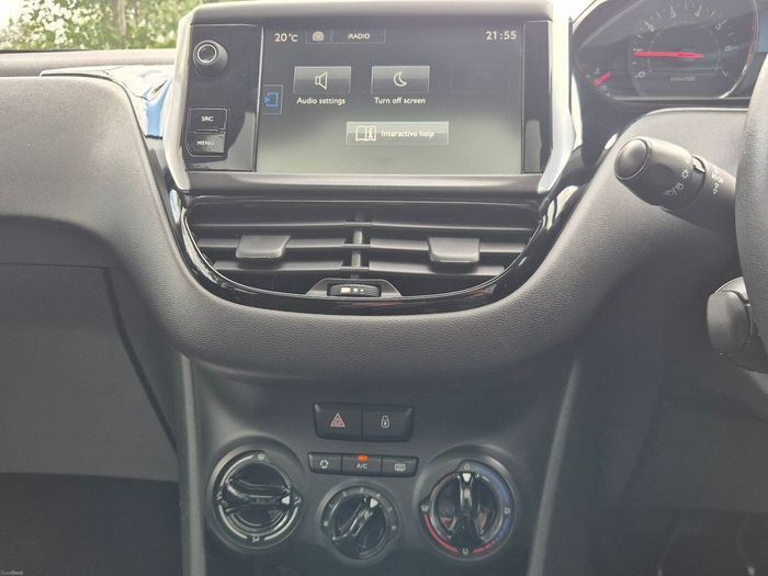 Peugeot 208 2015