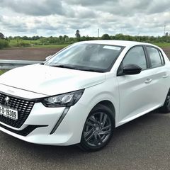 Peugeot 208 2022