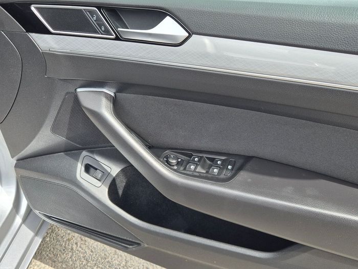 Volkswagen Passat 2021