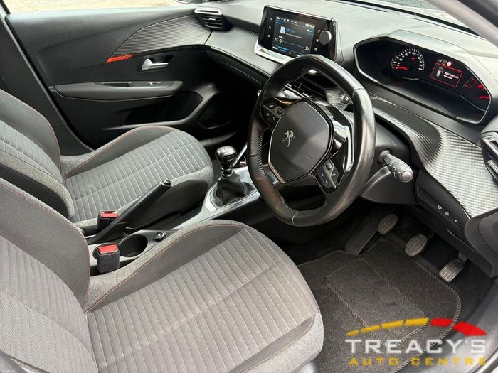 Peugeot 208 2022