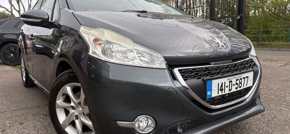 Peugeot 208 2014