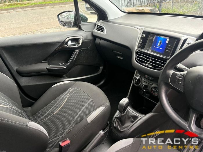 Peugeot 208 2014