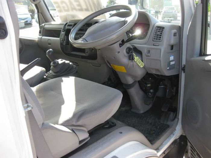 Toyota Dyna 2013
