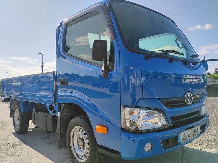 Toyota Dyna 2021