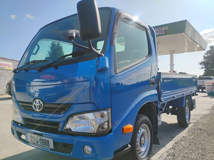 Toyota Dyna 2021
