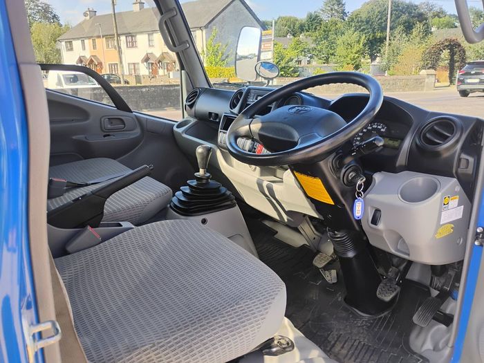 Toyota Dyna 2021