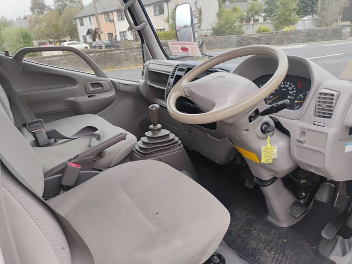 Toyota Dyna 2015