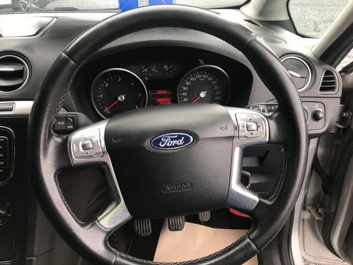 Ford Galaxy 2015