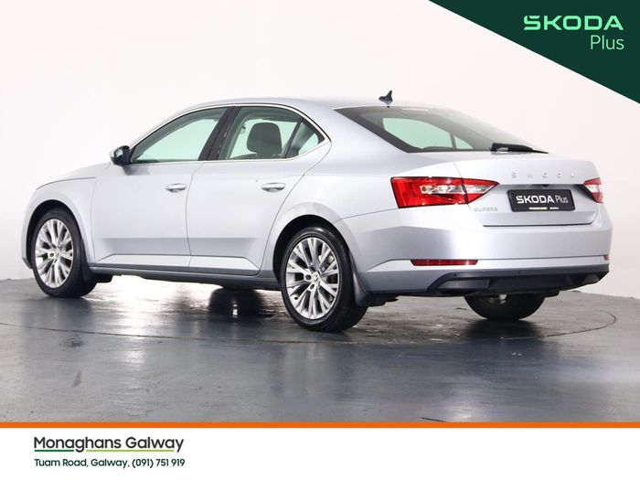 Skoda Superb 2023