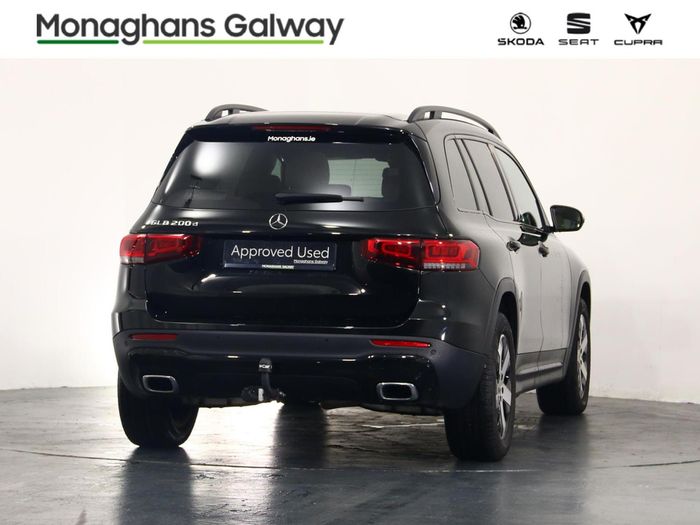 Mercedes-Benz GLB 2023