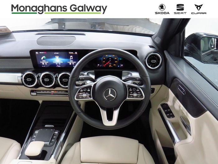 Mercedes-Benz GLB 2023