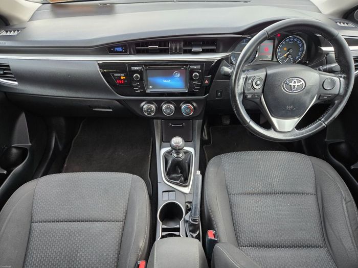 Toyota Corolla 2015