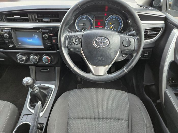 Toyota Corolla 2015