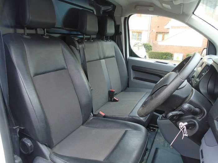 Opel Vivaro 2022