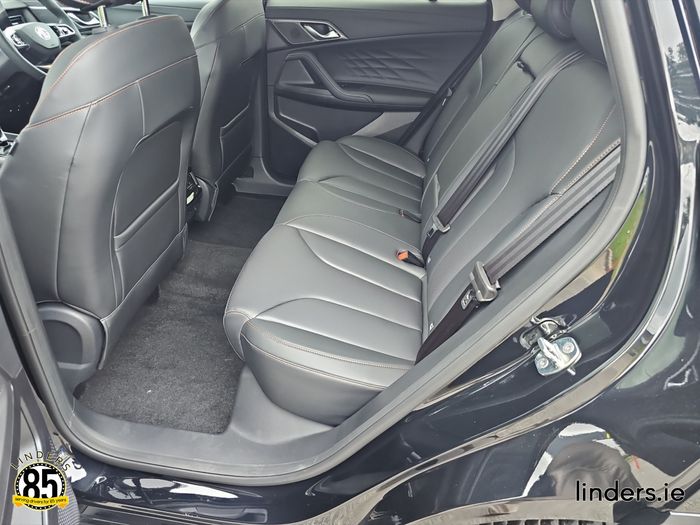 MG HS PHEV 2027