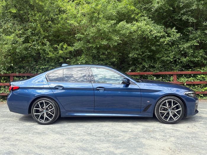 BMW 5 Series 2021