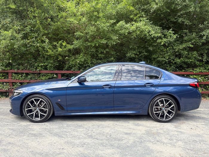 BMW 5 Series 2021