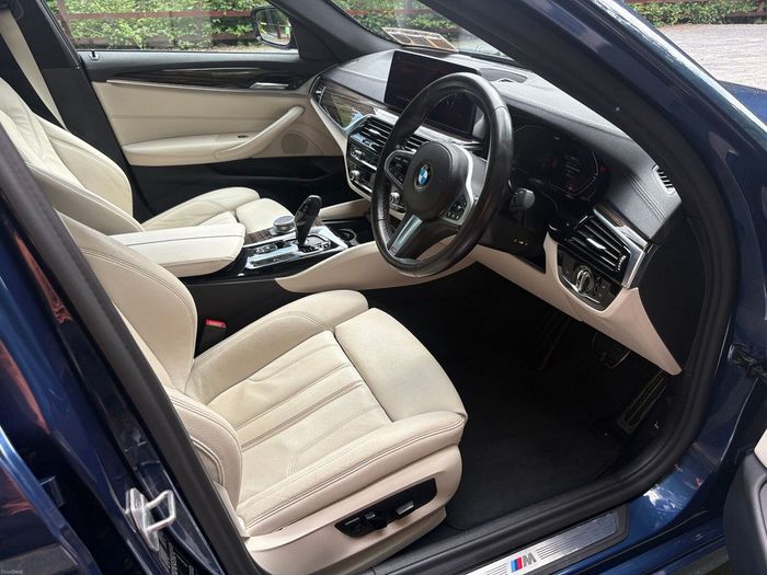 BMW 5 Series 2021