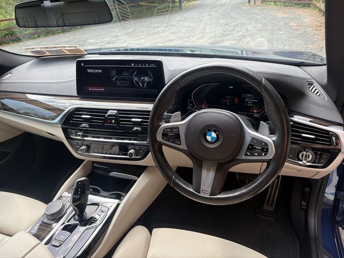 BMW 5 Series 2021