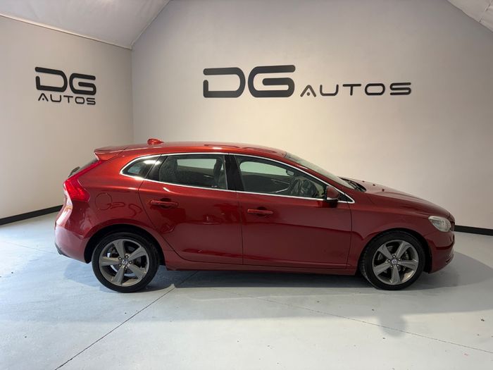 Volvo V40 2013