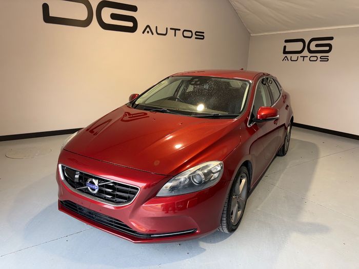 Volvo V40 2013