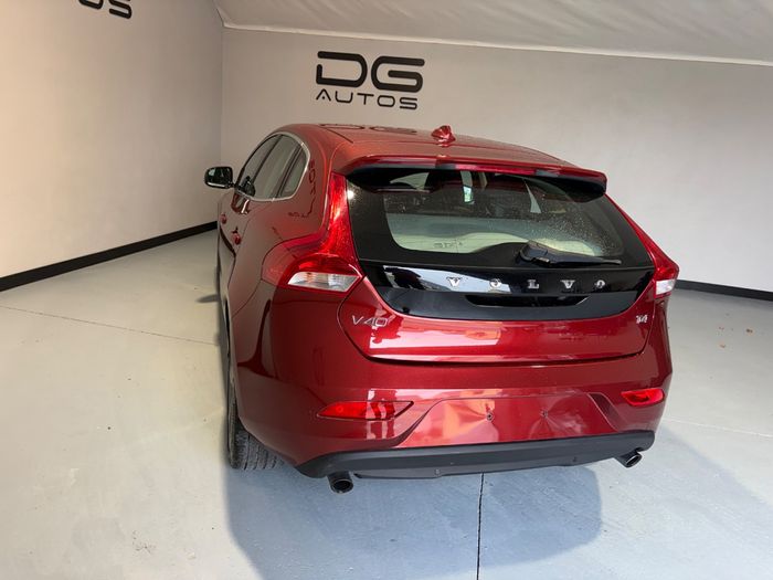 Volvo V40 2013