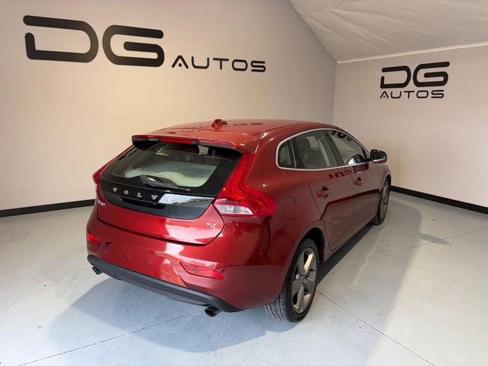 Volvo V40 2013