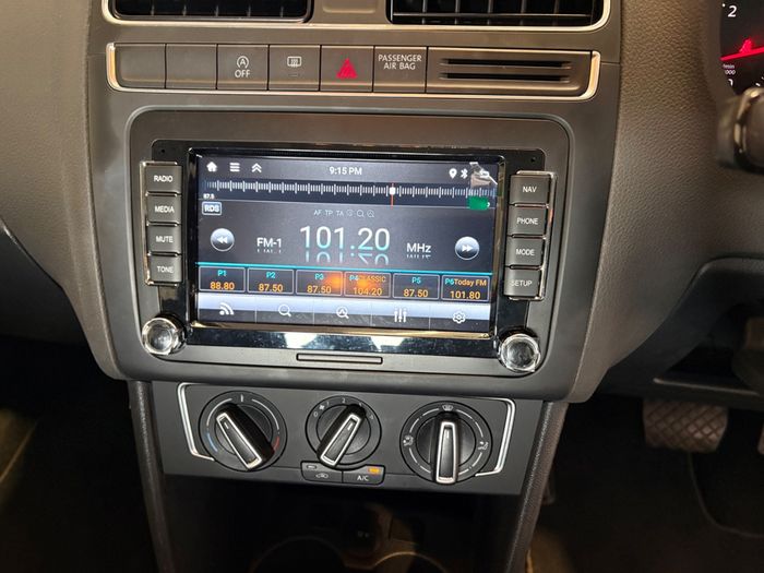 Volkswagen Polo 2015