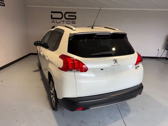 Peugeot 2008 2015