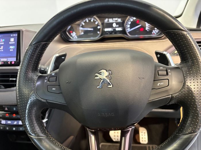 Peugeot 2008 2015