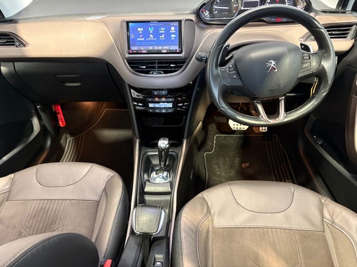 Peugeot 2008 2015