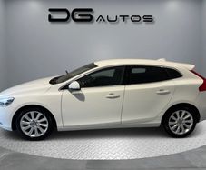 Volvo V40 2015