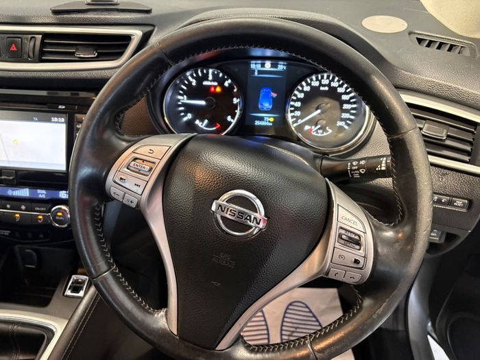 Nissan QASHQAI 2015